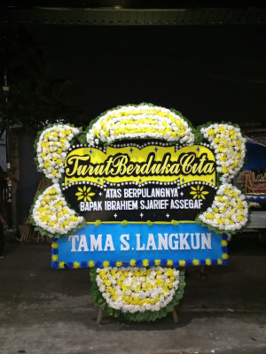 Papan Bunga Duka di Limba U I